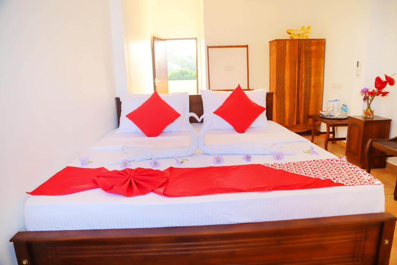 Htn Bay Resort Weligama Exteriér fotografie